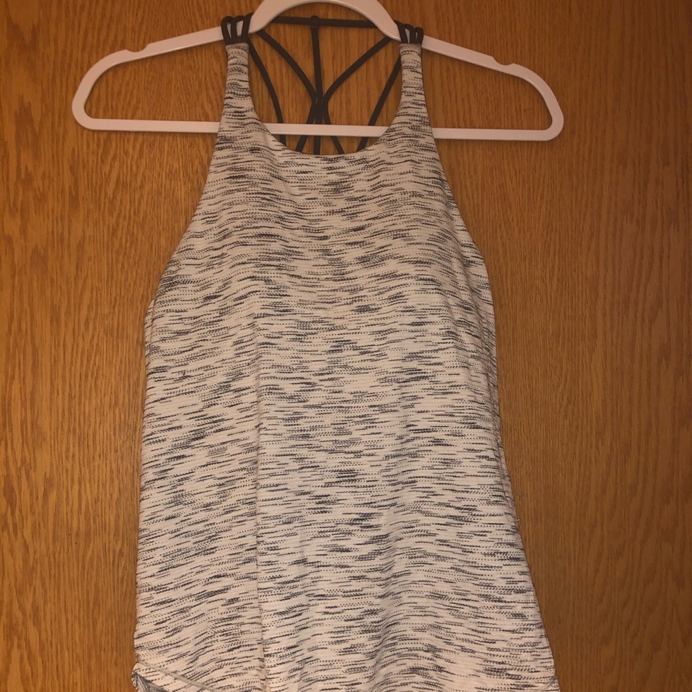 Lululemon workout tank
